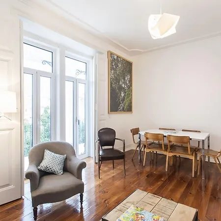 Lovelystay Charming Arroios Apartman